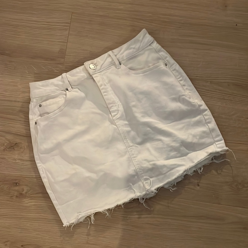 Garage White denim skirt never worn medium